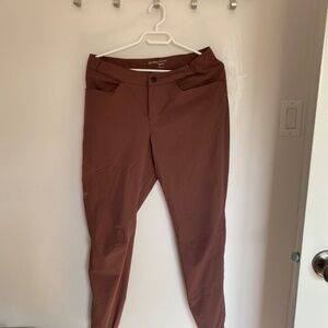 Arcteryx climbing pant, size 8, dusty pink